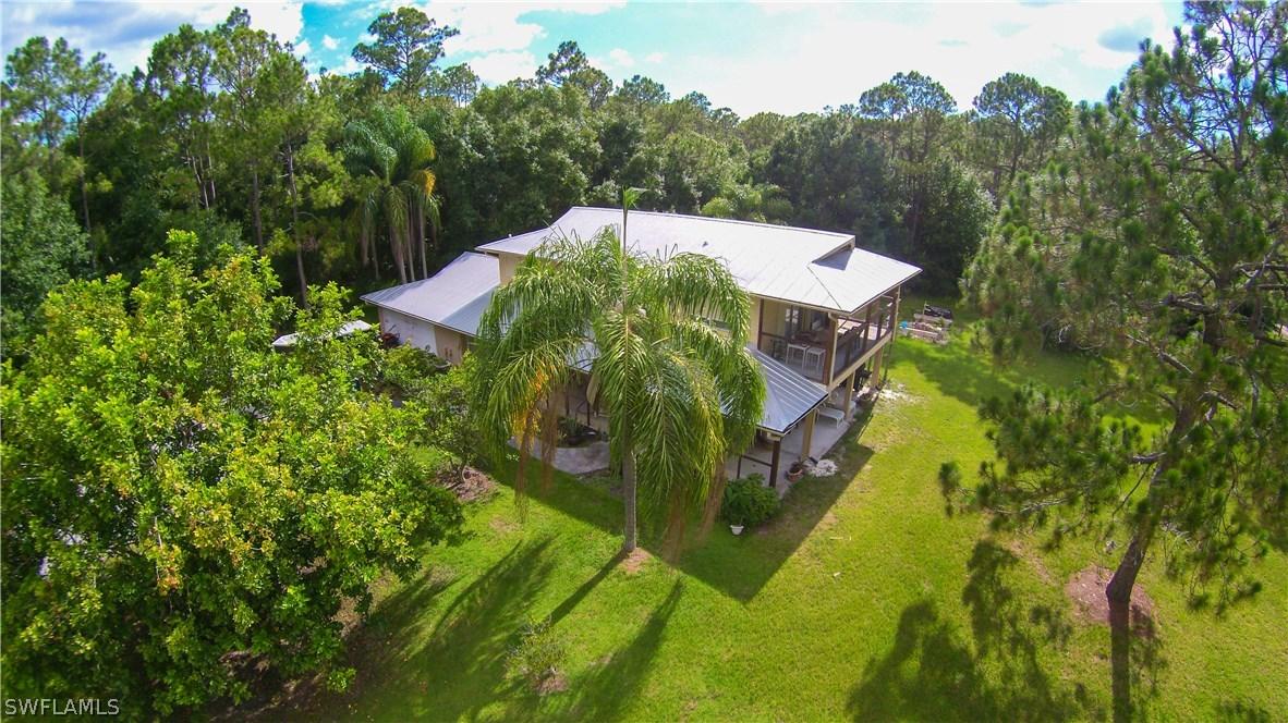 19231 Tammy Ln., North Fort Myers, FL 33917