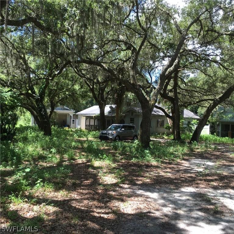 18370 Matt Rd., North Fort Myers, FL 33917