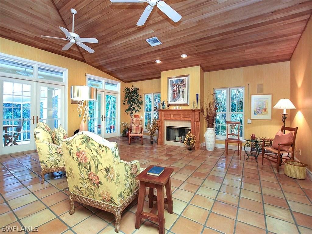 900 Almas Ct., Sanibel, FL 33957