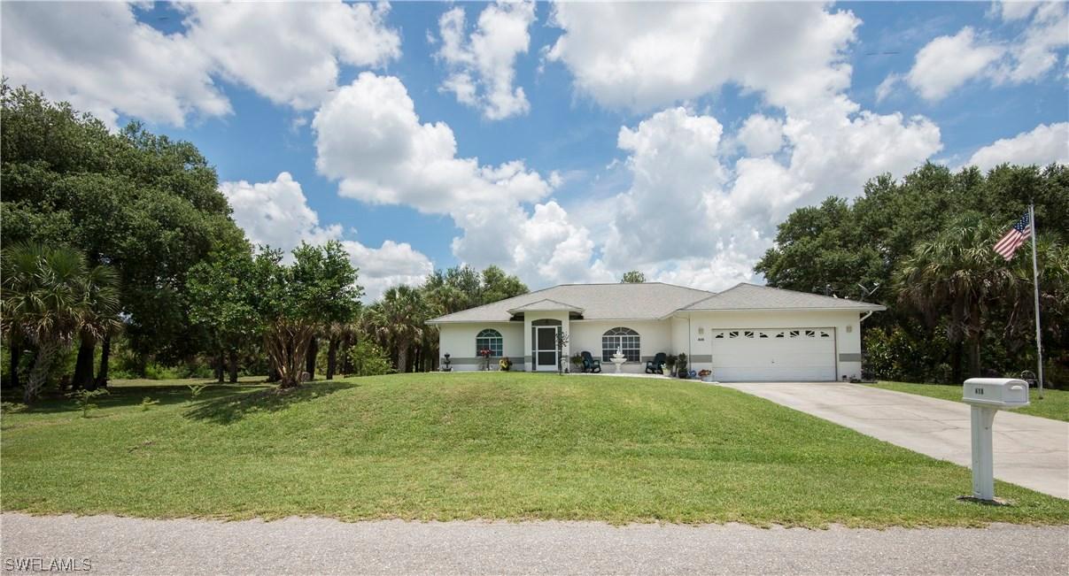 418 Edison Ave., Lehigh Acres, FL 33972