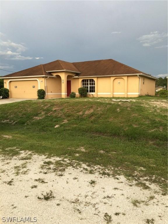 519 Cypress Ave., Lehigh Acres, FL 33974