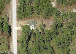 811 Moore Ave., Lehigh Acres, FL 33972
