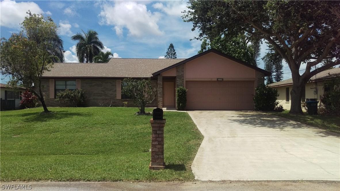 319 SE 46th Ln., Cape Coral, FL 33904
