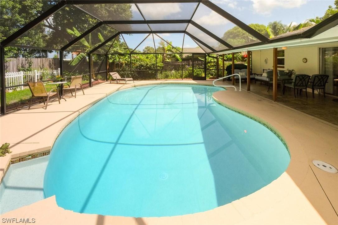 1607 Sunkist Way, Fort Myers, FL 33905