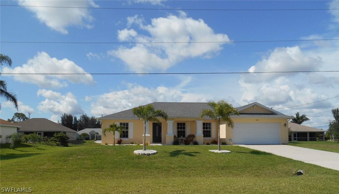 1607 SW 13th Ter., Cape Coral, FL 33991
