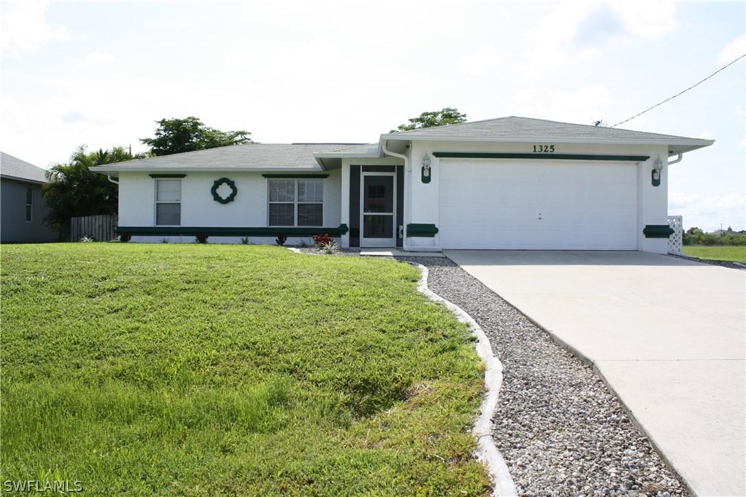 1325 NE Juanita Pl., Cape Coral, FL 33909