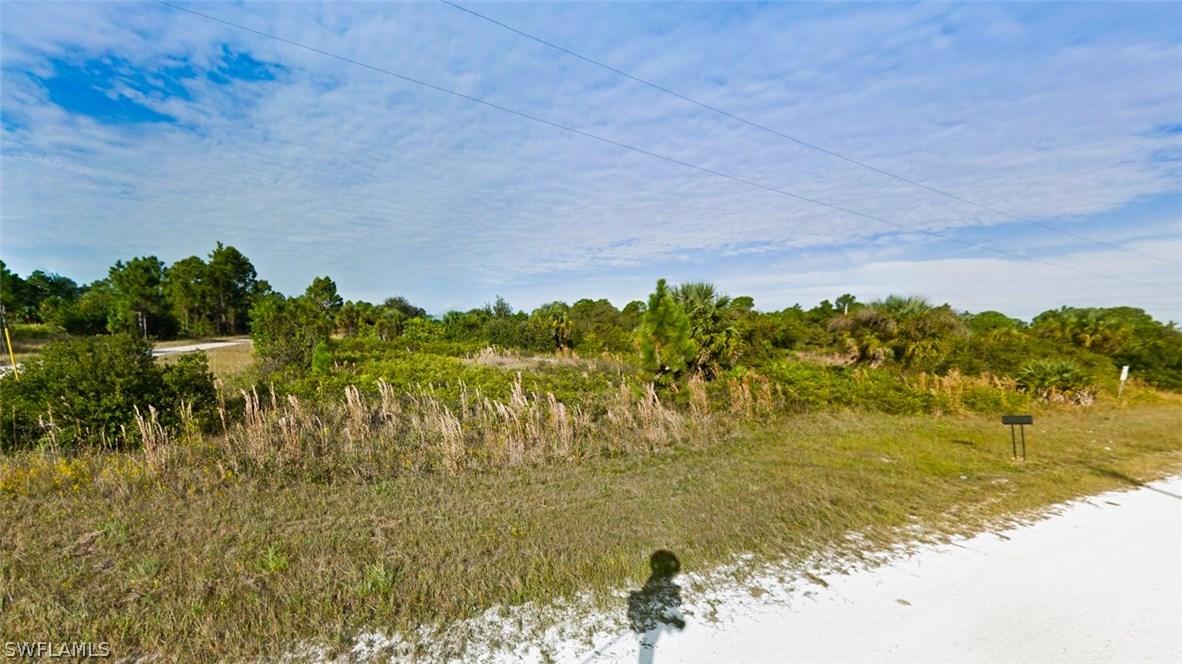 950 Edgerton Ave., Lehigh Acres, FL 33974