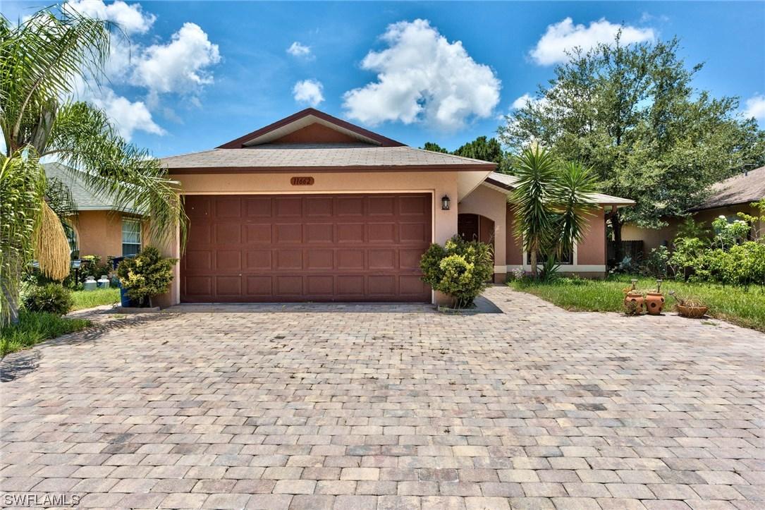 11662 Saunders Ave., Bonita Springs, FL 34135