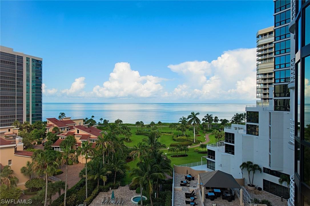4751 Gulf Shore Blvd. #905, Naples, FL 34103
