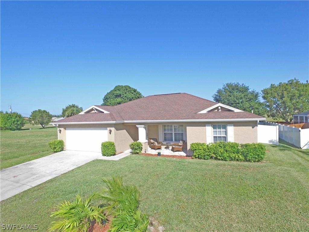 317 NE 10th Ter., Cape Coral, FL 33909