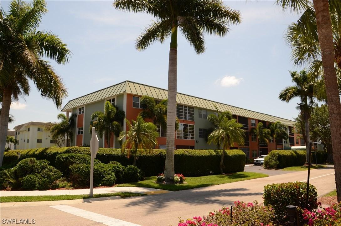 72 7th St. #308, Naples, FL