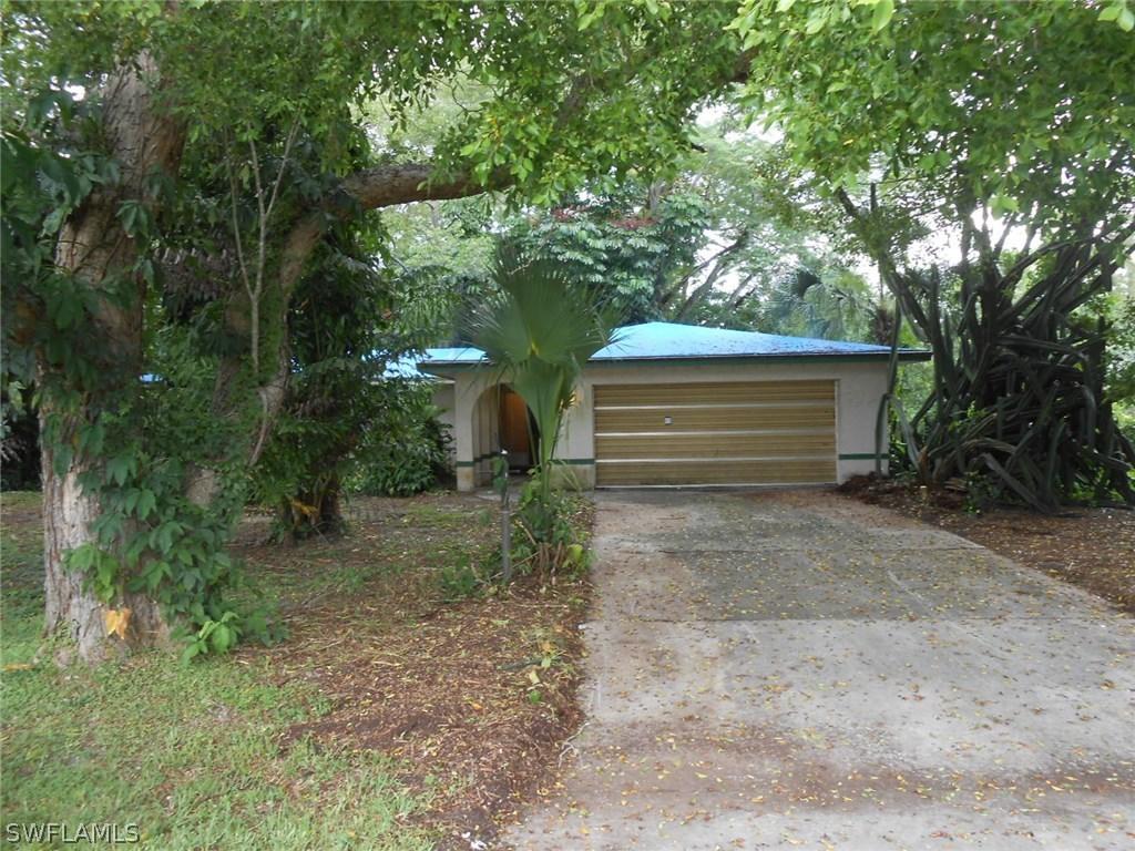 309 8th Ave., Lehigh Acres, FL 33936