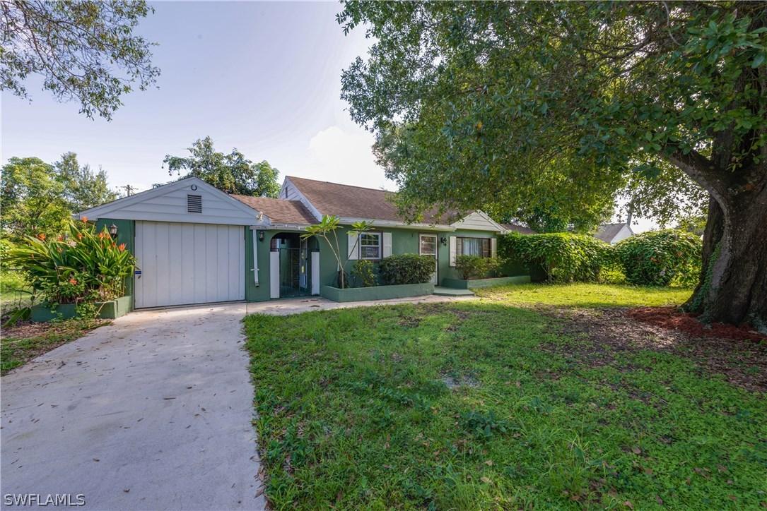 4435 Poinsettia St., Fort Myers, FL 33905