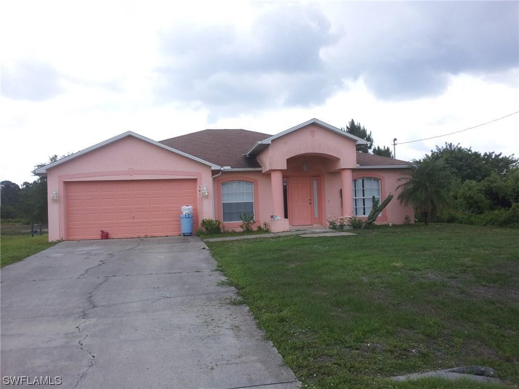 541 Hawthorne Ave., Lehigh Acres, FL 33974