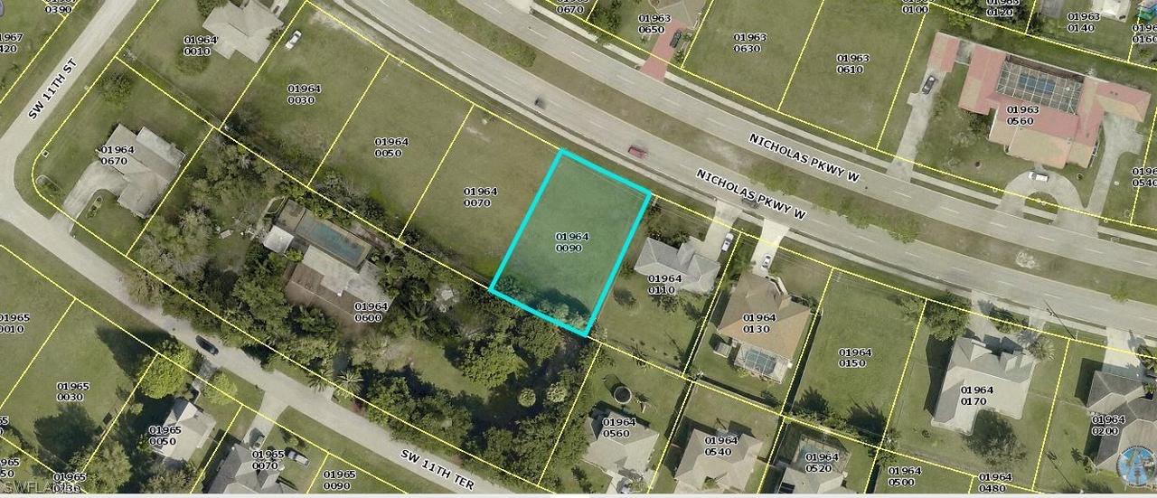 218 Nicholas Pkwy., Cape Coral, FL 33991