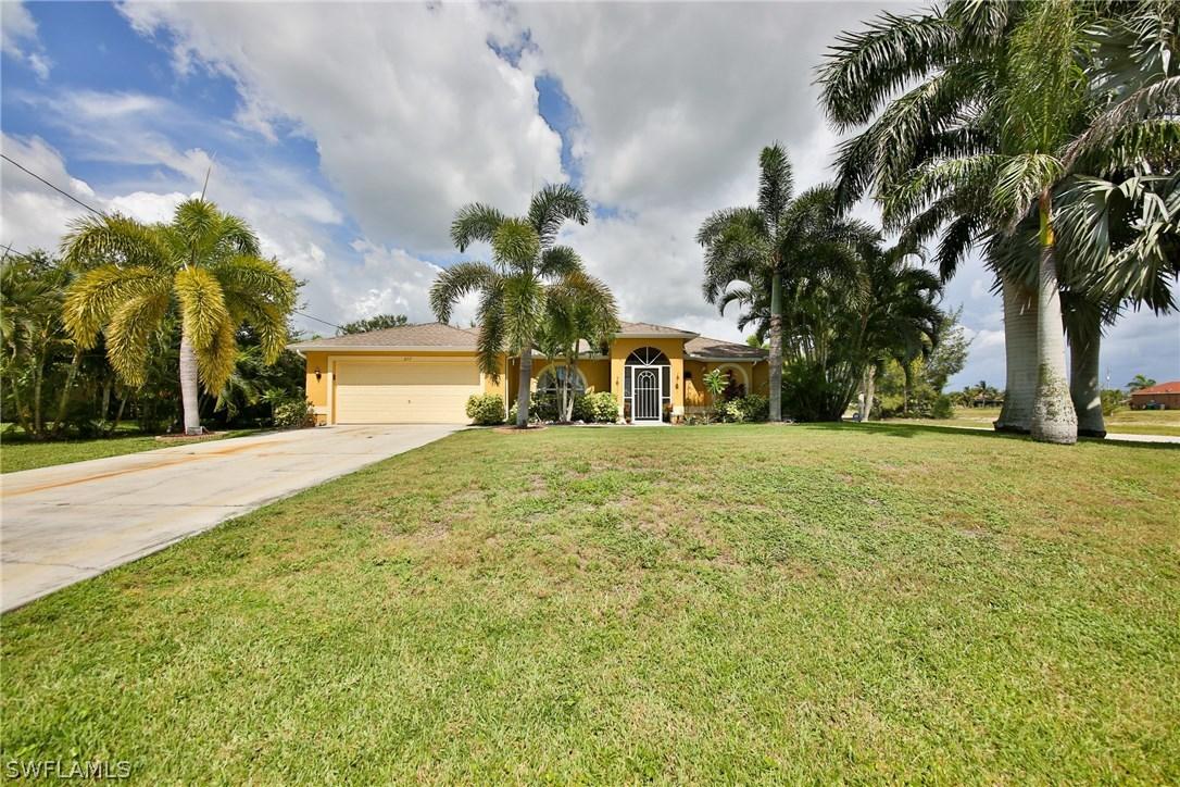 217 NW 38th Pl., Cape Coral, FL 33993