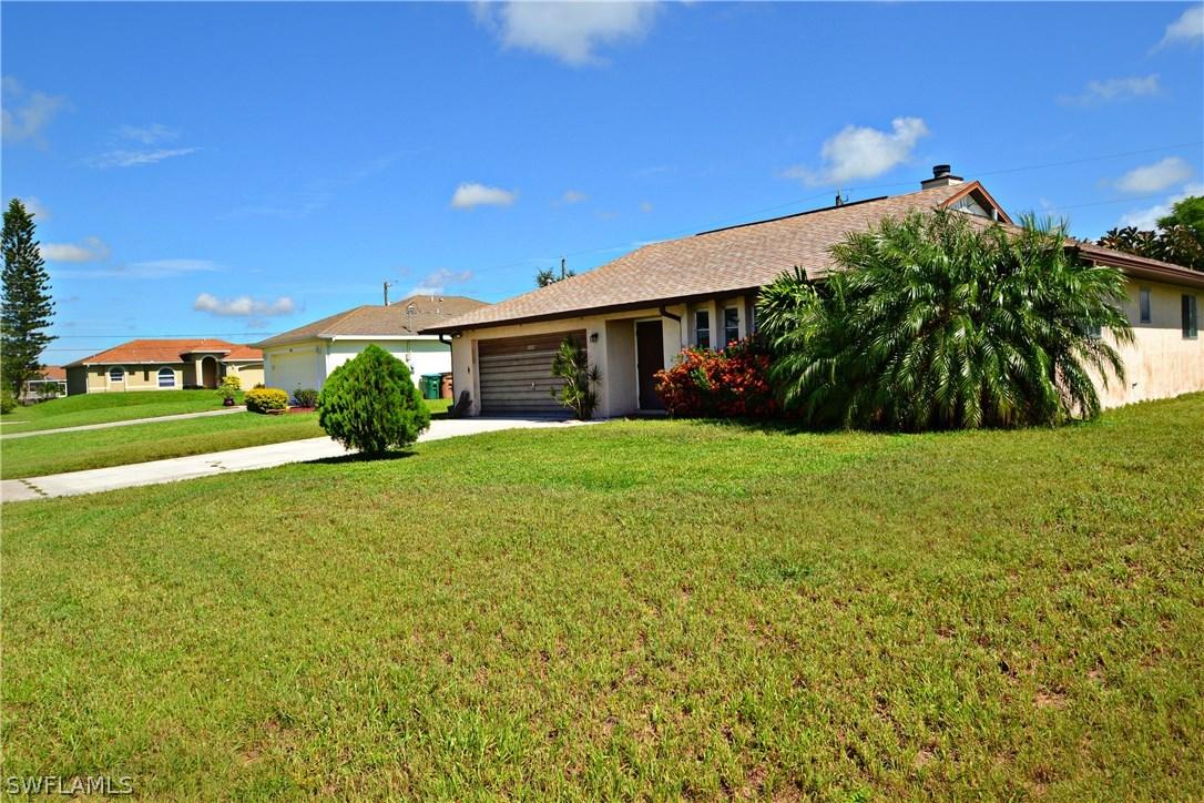1405 NE 14th Ter., Cape Coral, FL 33909