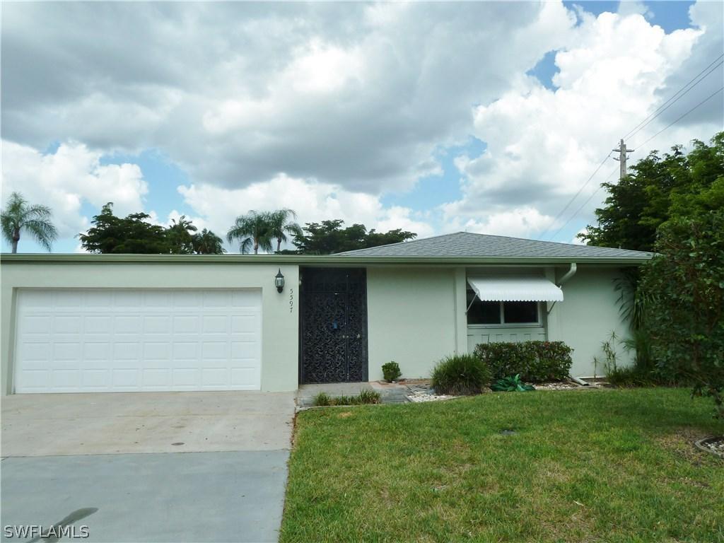 5597 Boynton Ln., Fort Myers, FL 33919