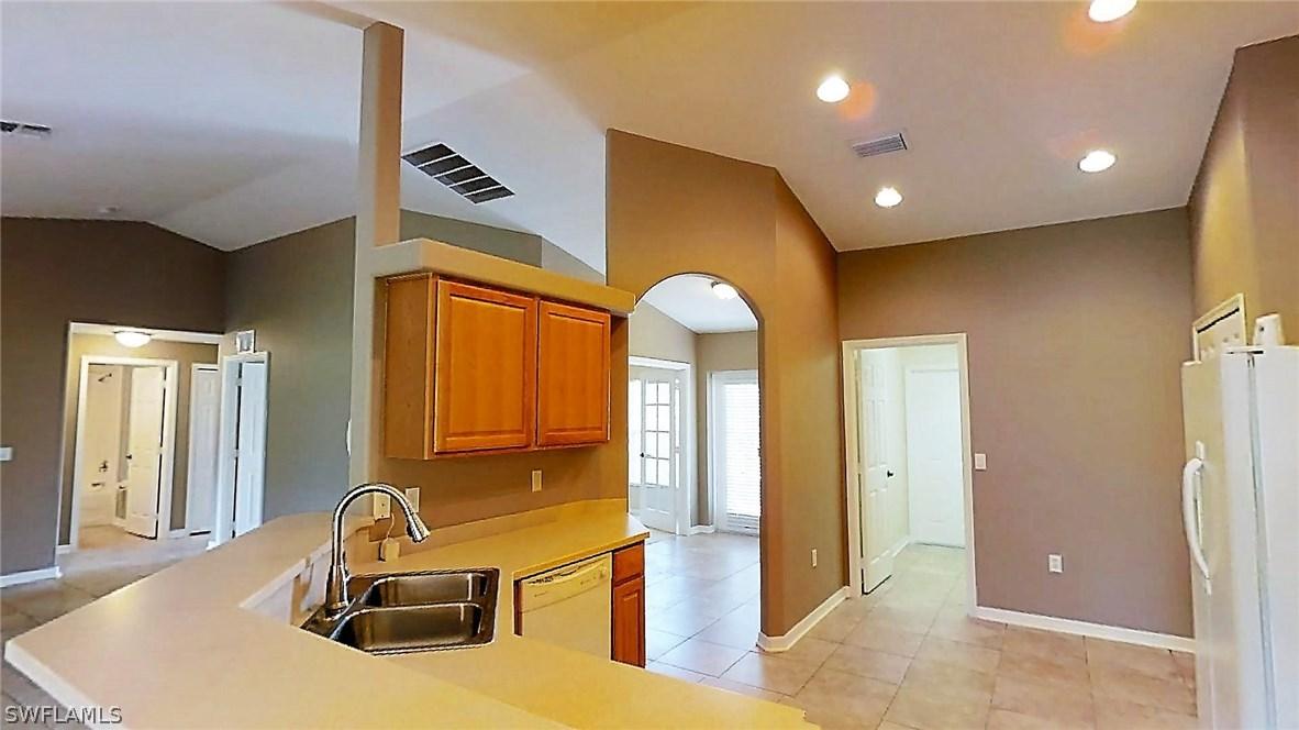 525 NW 32nd St., Cape Coral, FL 33993