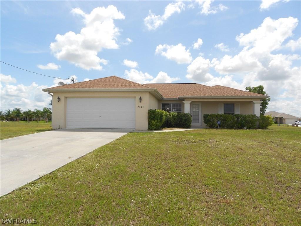 1821 NW 7th Pl., Cape Coral, FL 33993