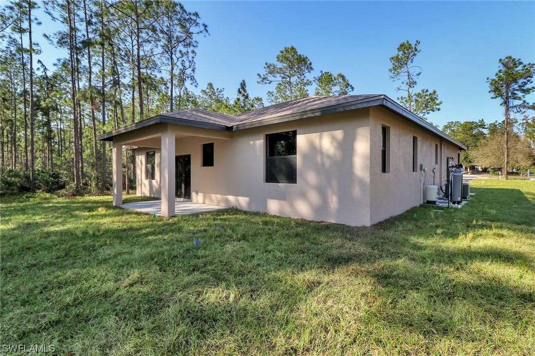 3752 2nd Ave., Naples, FL 34120