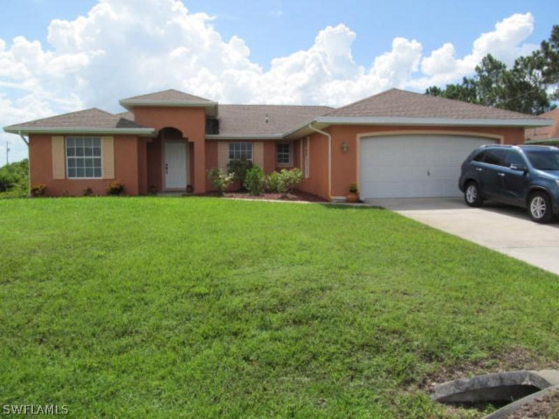 3102 Susan Ave., Lehigh Acres, FL 33976