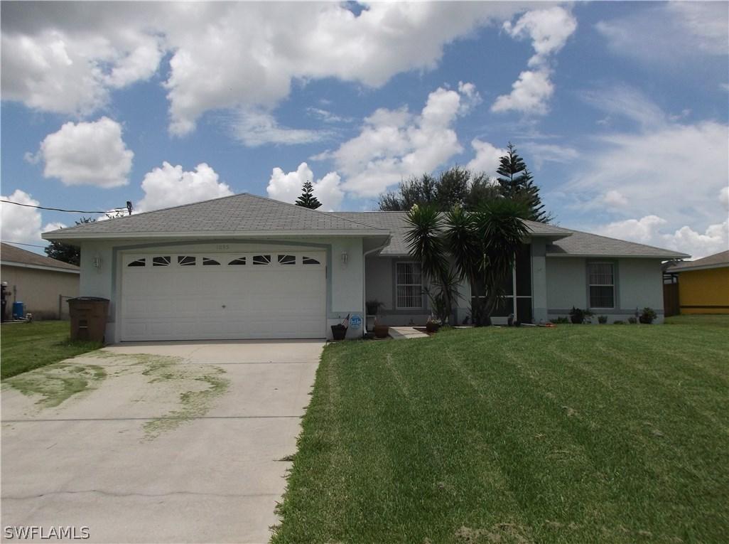 1035 Cedartree Ave., Lehigh Acres, FL 33971