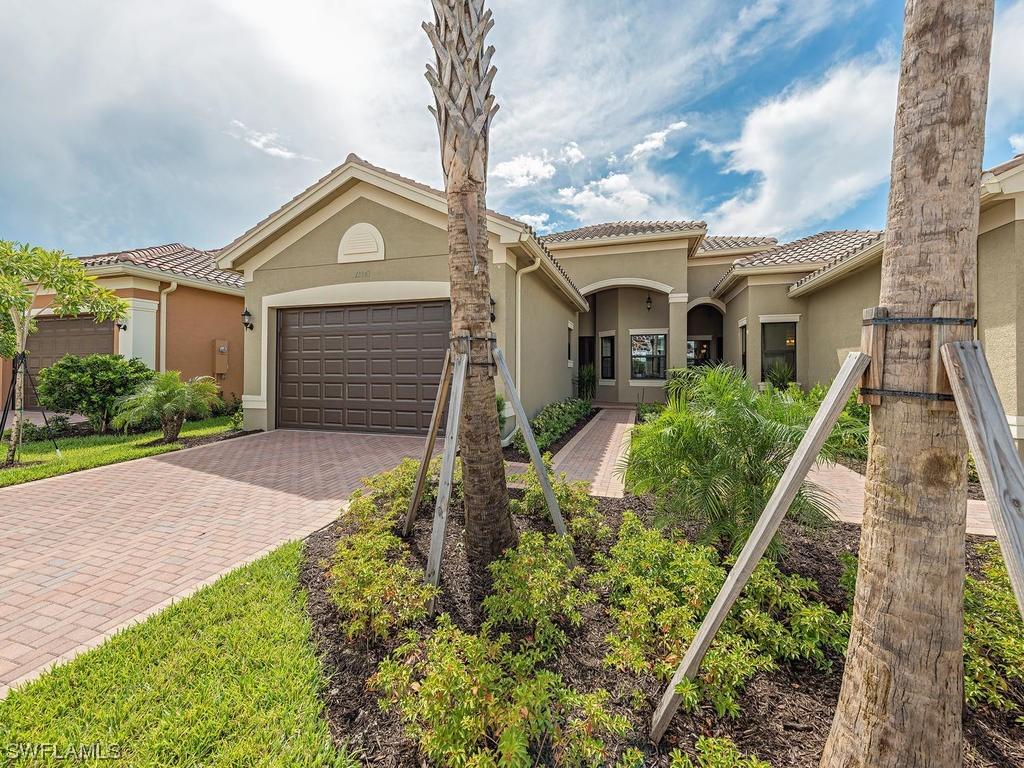 13343 Silktail Dr., Naples, FL 34109