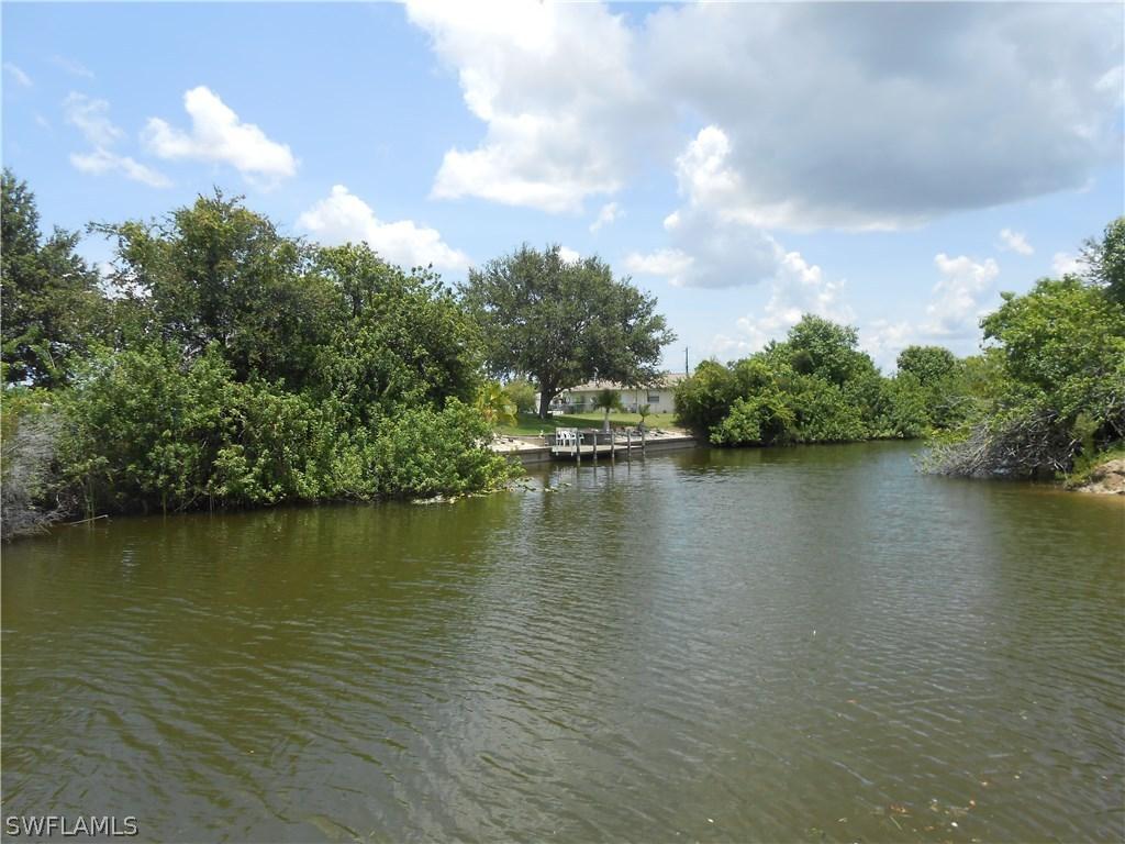 617 SE 2nd St., Cape Coral, FL 33990