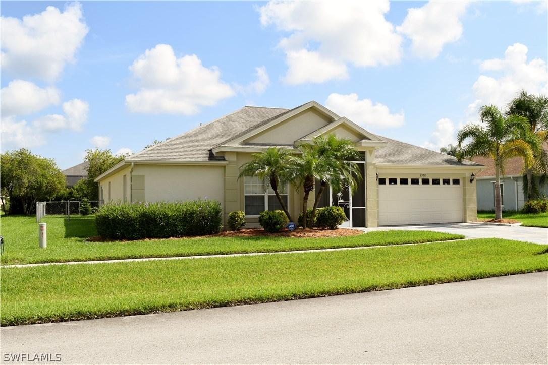 4558 Diploma Ct., Lehigh Acres, FL 33971