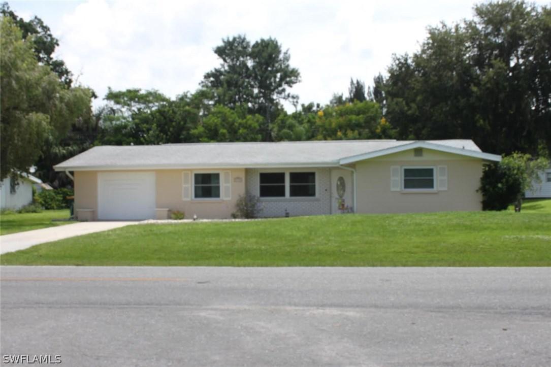 3172 Port Charlotte Blvd., Port Charlotte, FL 33952