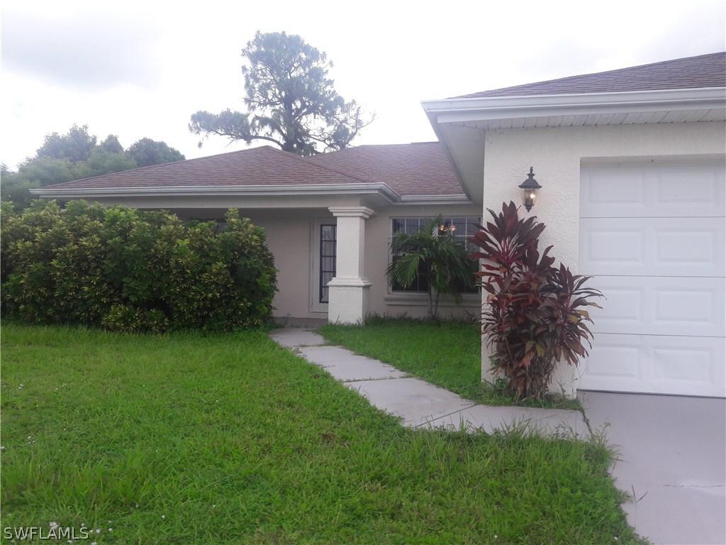 561 NE 4th Ter., Cape Coral, FL 33909
