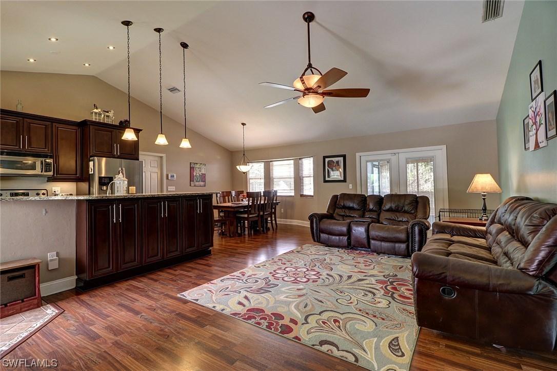 17223 Plantation Dr., Fort Myers, FL 33967