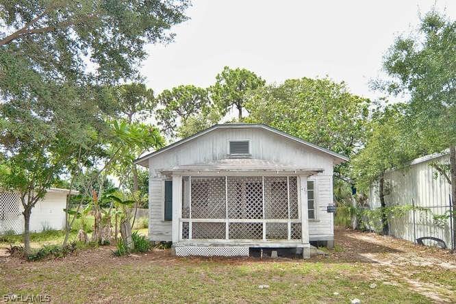 2020 Earl Rd., Fort Myers, FL 33901