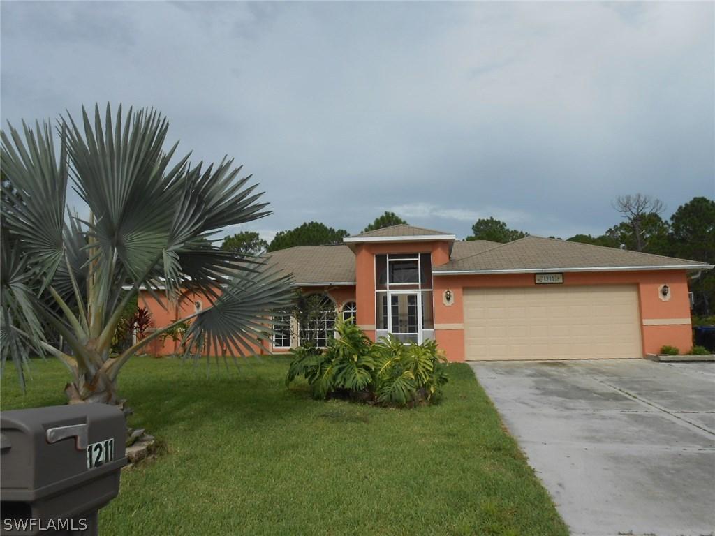 1211 Oak Ave., Lehigh Acres, FL 33972