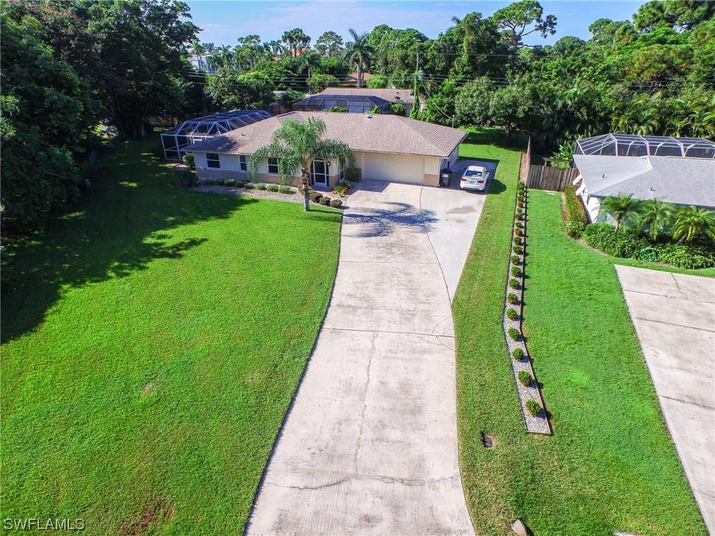 574 Sanford Dr., Fort Myers, FL 33919