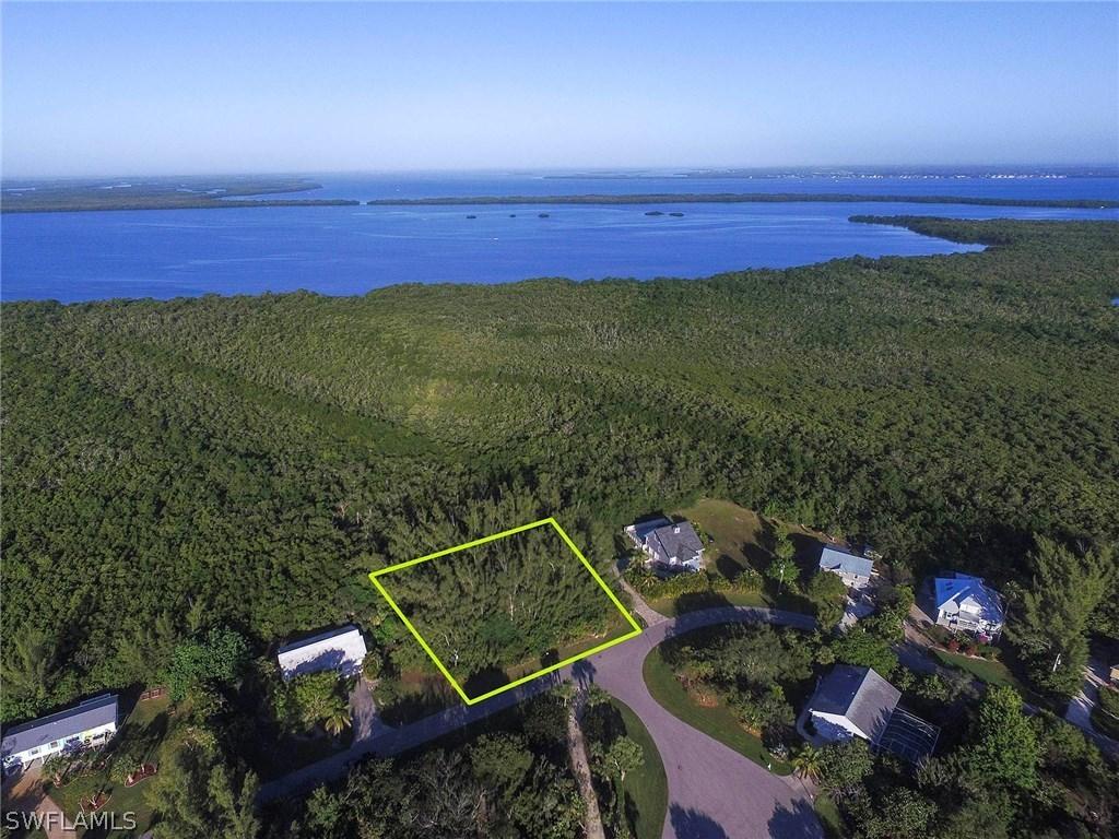 9441 Peaceful Dr, Sanibel, FL 33957