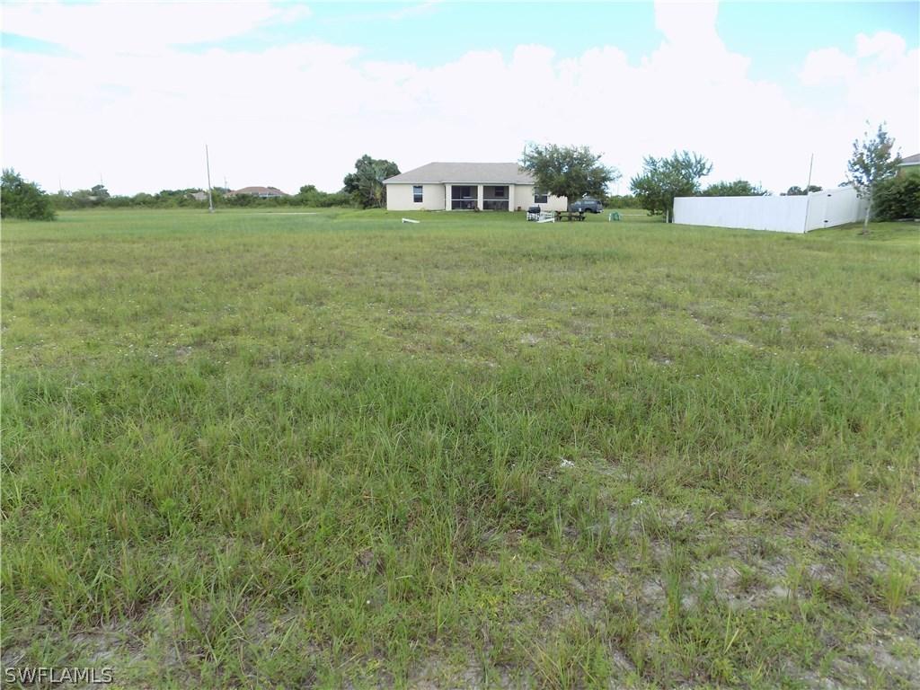 2502 NE 6th Pl., Cape Coral, FL 33909