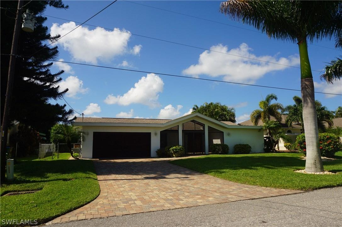 1716 SE 40th Ter., Cape Coral, FL 33904