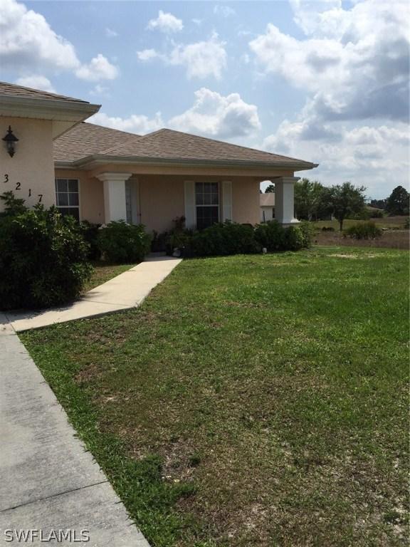 3217 Vera Ct., Lehigh Acres, FL 33976