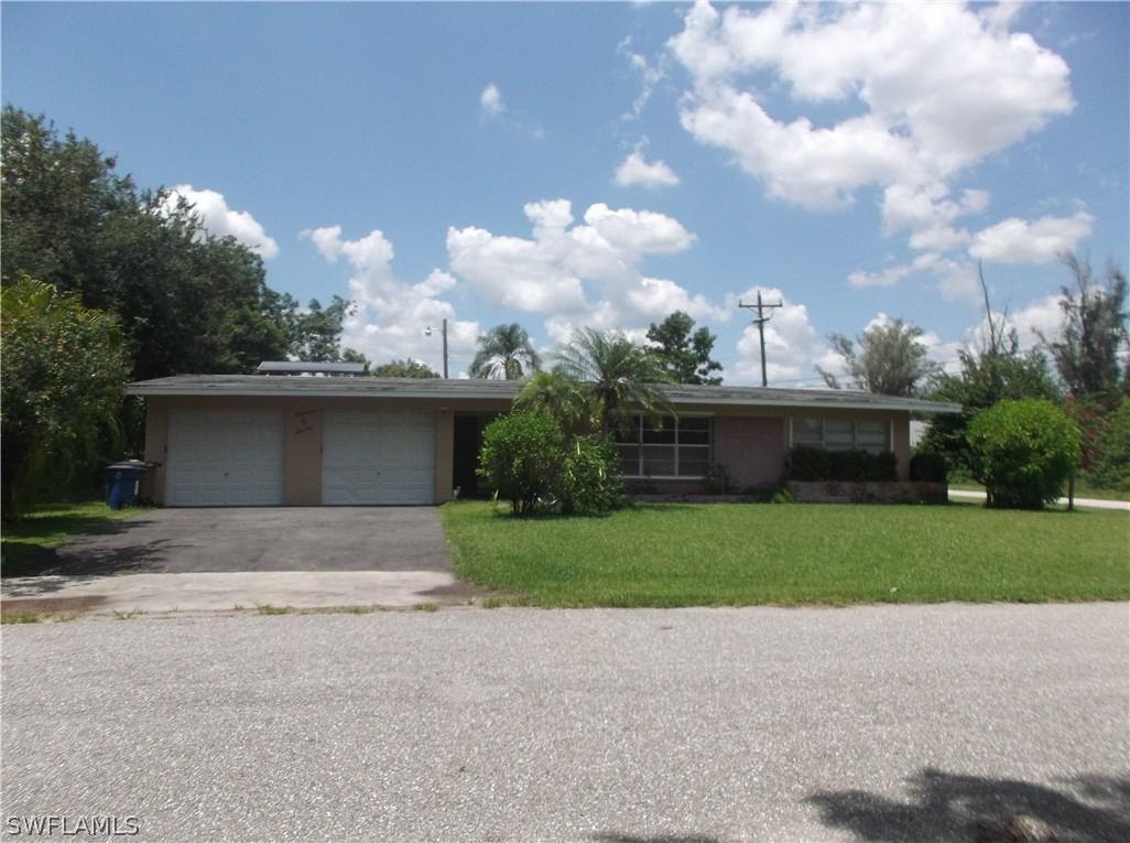 1107 E Bougainvillea Rd., Lehigh Acres, FL 33936