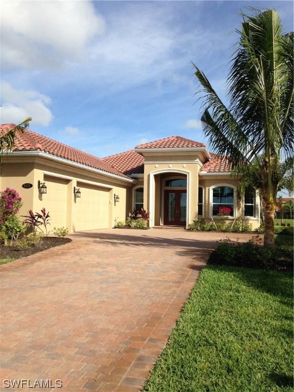 9475 Lagomar Ct., Naples, FL 34114