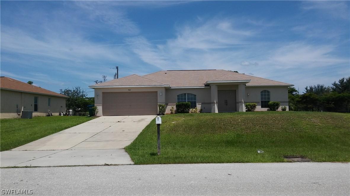 905 SW 25th Ter., Cape Coral, FL 33914