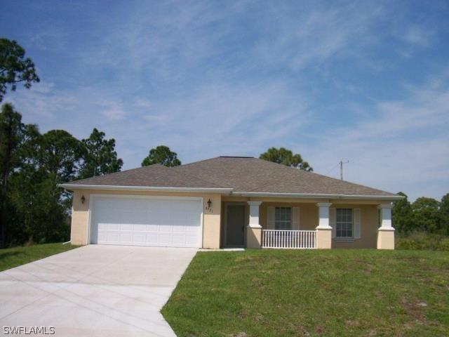 2921 Ann Ave., Lehigh Acres, FL 33971