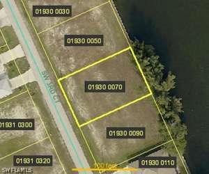 413 SW 3rd Ct., Cape Coral, FL 33991