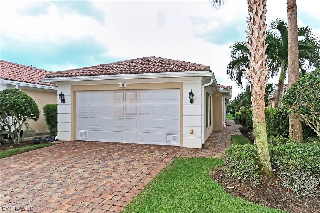 15437 Orlanda Dr., Bonita Springs, FL 34135