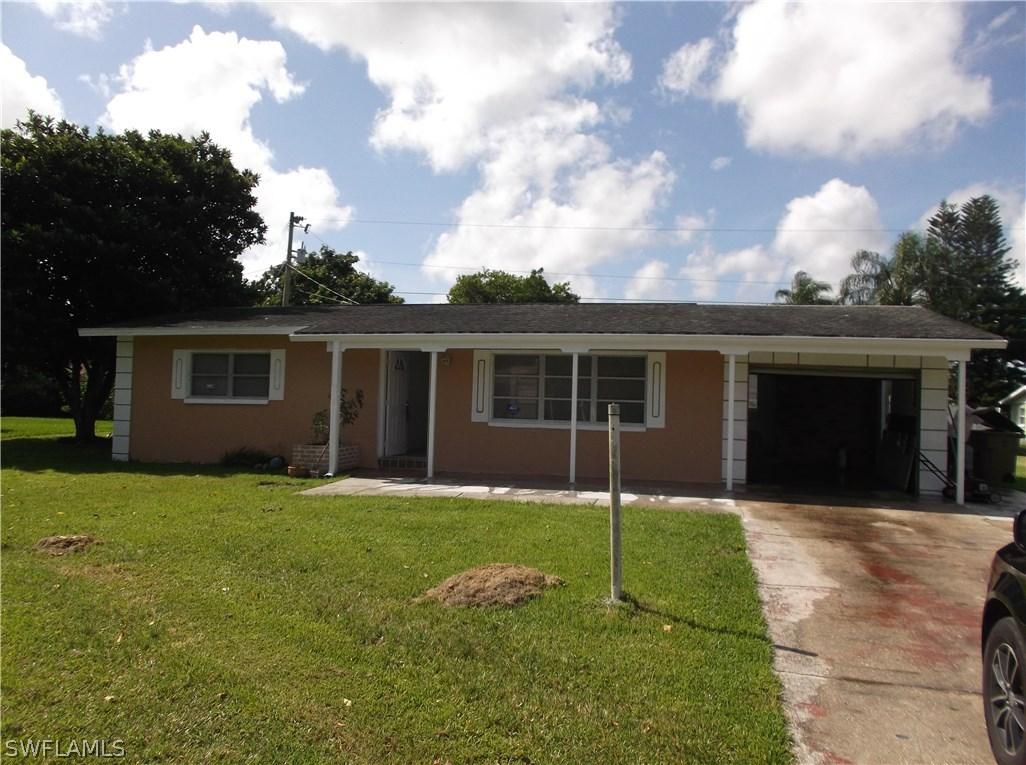 208 Davis Rd., Lehigh Acres, FL 33936