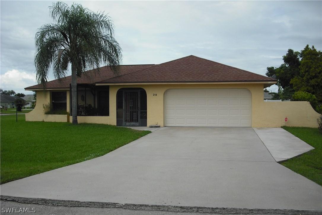 218 Eaglesmere Dr., Lehigh Acres, FL 33936