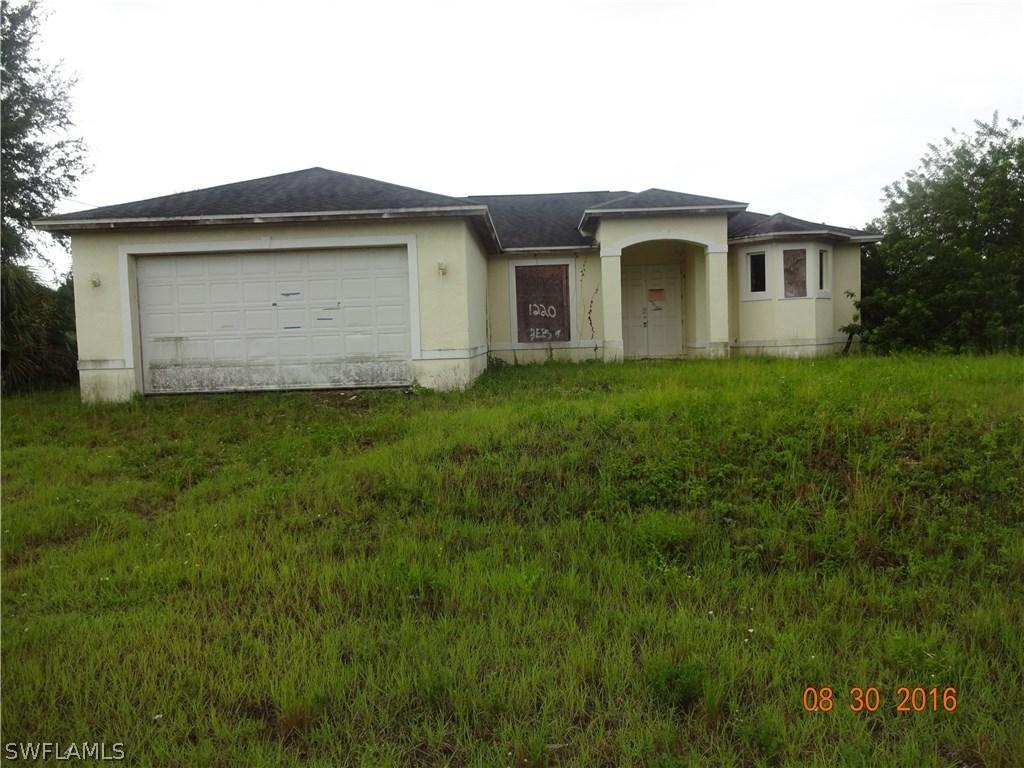 1220 Amherst St., Lehigh Acres, FL 33974