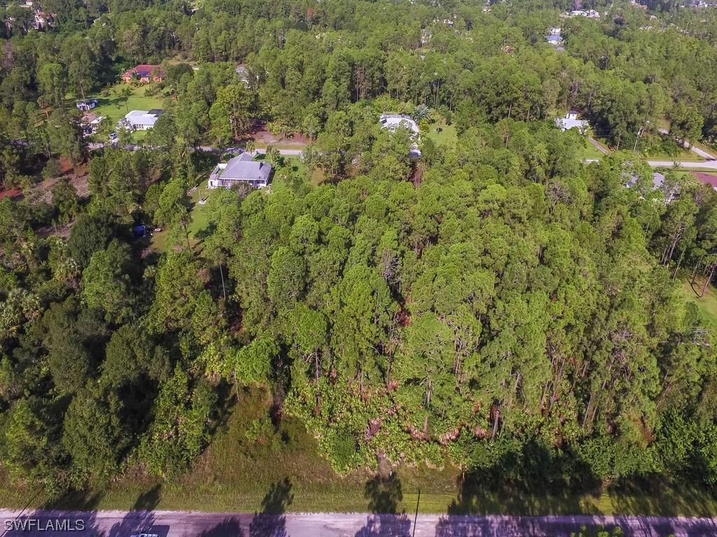 813 Truman Ave., Lehigh Acres, FL 33972